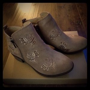 Lucky Brand woman boots